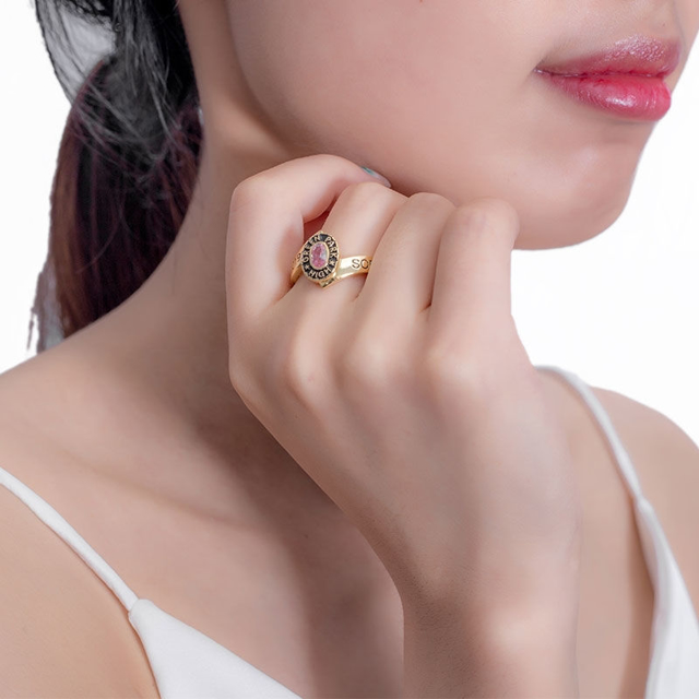 Picture of Traditional Ladies Oval Wrap Class Ring | Custom Graduation Ring